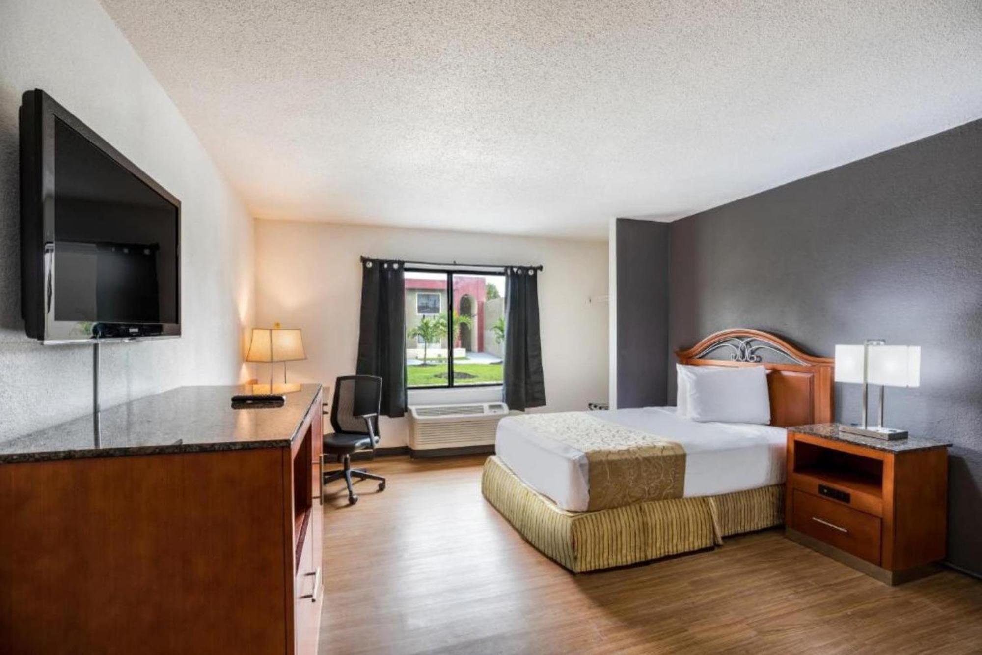 Oyo Hotel Orlando Airport Zewnętrze zdjęcie